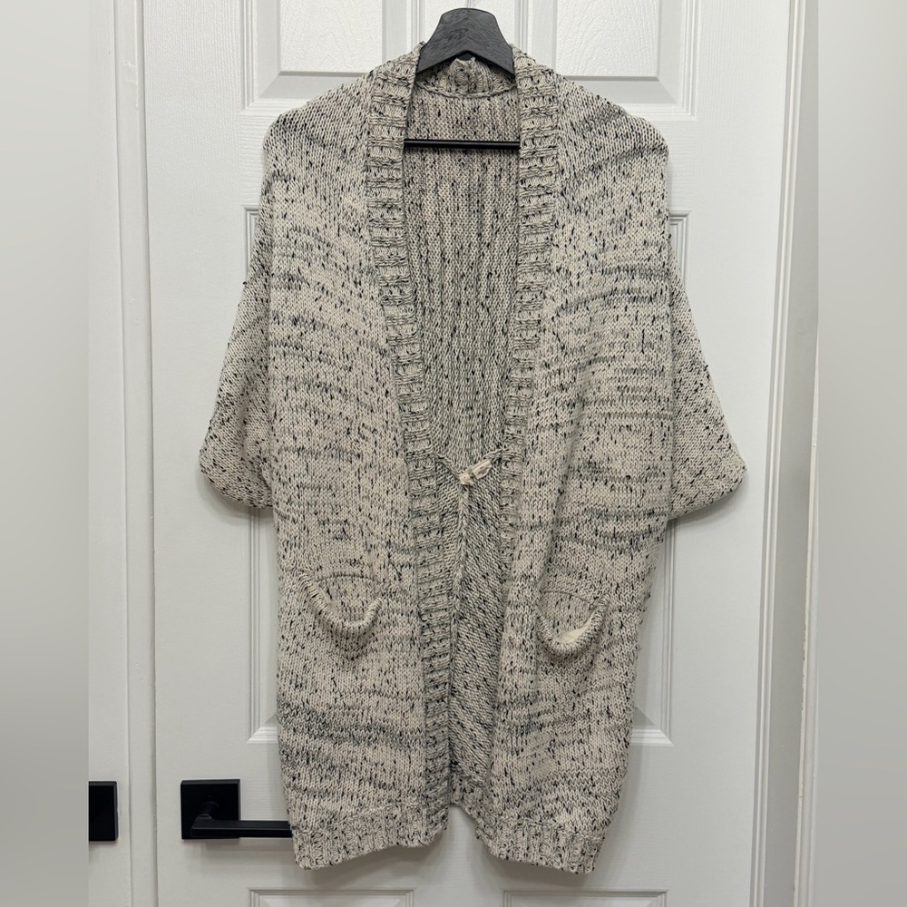 Women’s long shrug/cardi